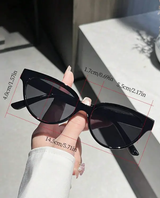 Lunettes de mode minimaliste chic à monture fine en forme d'œil de chat noir L’Art des Vêtements