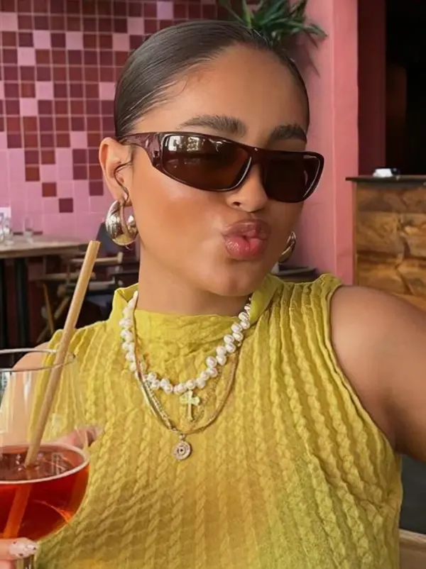 Lunettes de mode cycliste extérieur en acrylique forme enveloppante Y2K L’Art des Vêtements