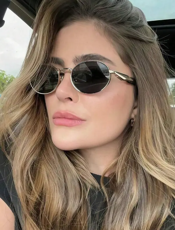 Lunettes de mode avec monture métallique ovale L’Art des Vêtements