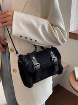 Sac bandoulière petit et pour femme, sac à main chic avec bord en fourrure L’Art des Vêtements