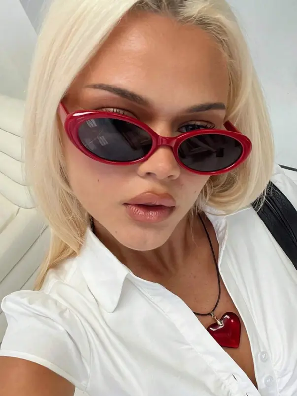 lunettes de moderétro ovales rouges en acrylique pour femmes L’Art des Vêtements