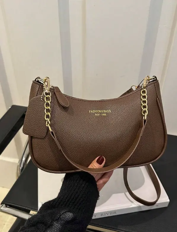 Sac bandoulière polyvalent élégant pour femme L’Art des Vêtements