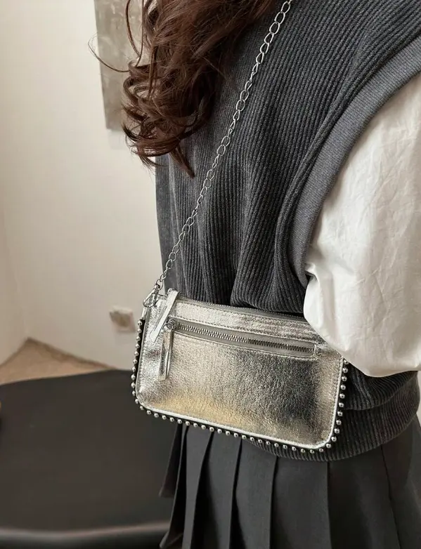Sac à bandoulière argenté pour femme L’Art des Vêtements