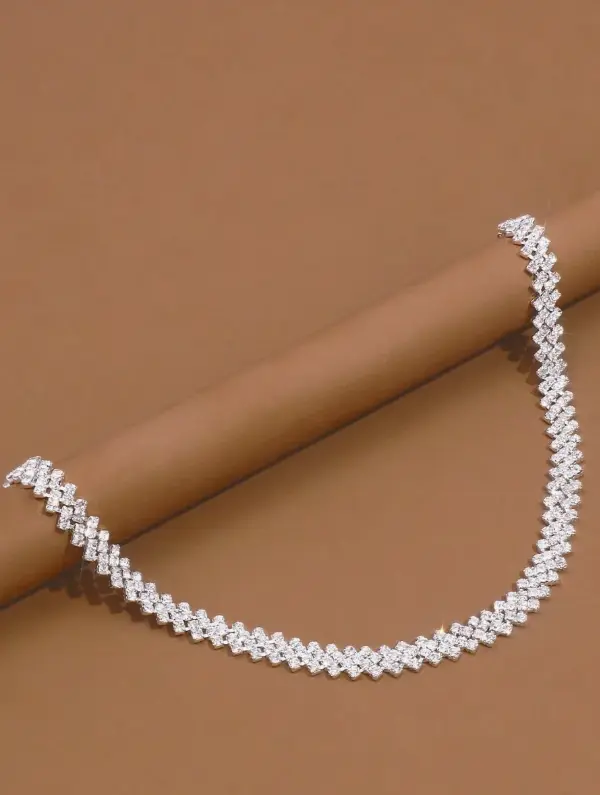1 pièce Collier de luxe avec chaîne à griffe ornée de cristaux en forme de goutte d'eau soudée pour femmes L’Art des Vêtements