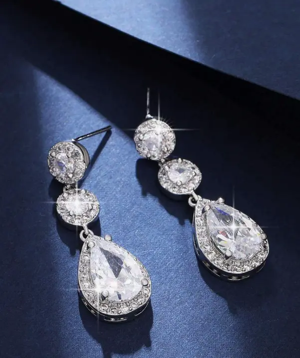 paire de boucles d'oreilles de luxe en forme de goutte d'eau pour femmes L’Art des Vêtements
