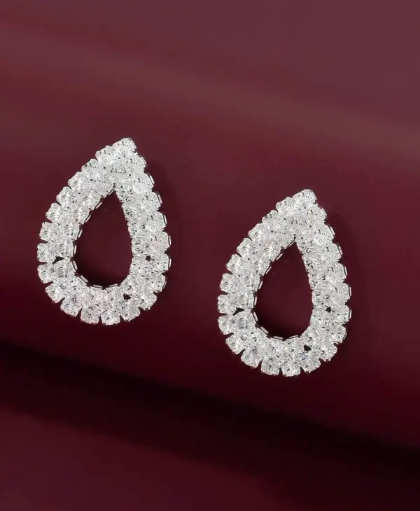 Paire De Boucles D'oreilles À Tige En Strass Sans Fond, De Forme Géométrique L’Art des Vêtements