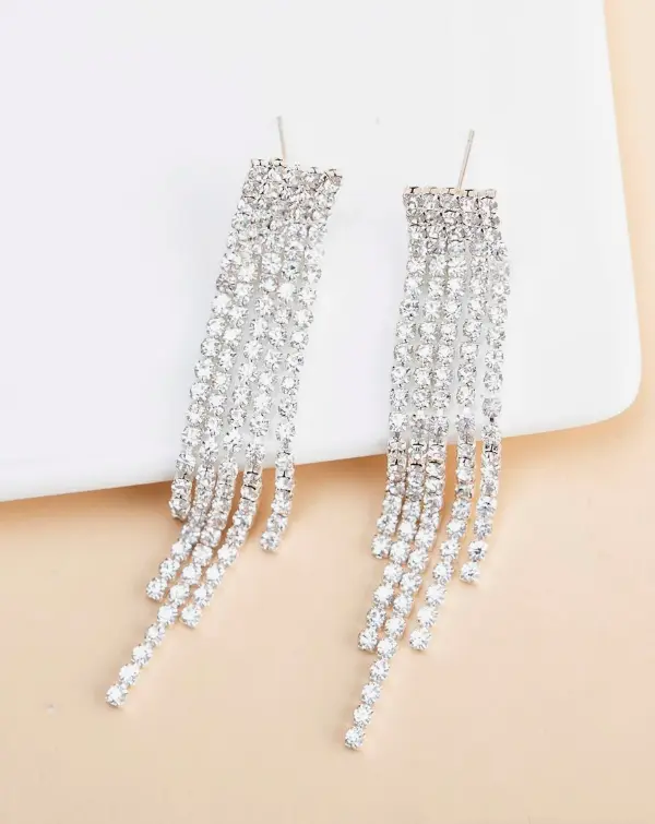 Boucles d'oreilles à strass à franges L’Art des Vêtements