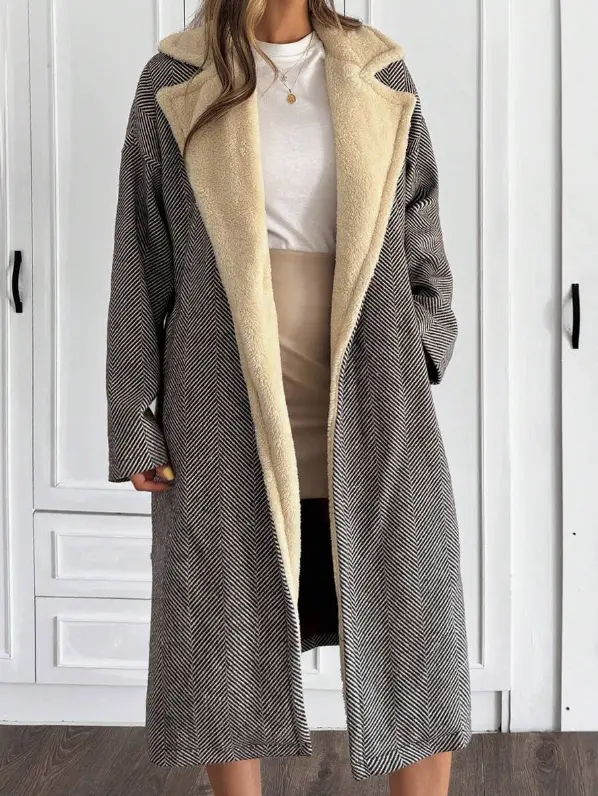 Manteau élégant en laine pour femme L’Art des Vêtements