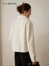 Aveloria Rosie Veste courte croisée casual couleur unie pour femme L’Art des Vêtements