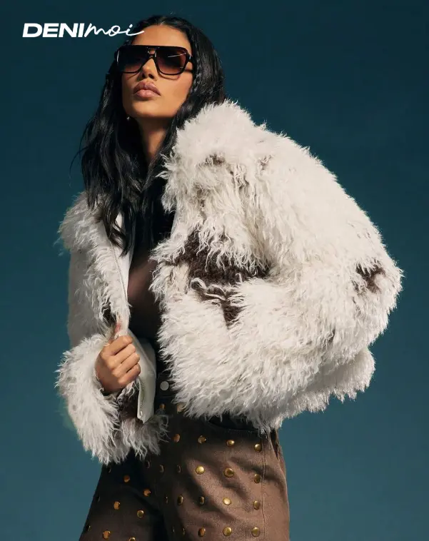 Denimoi Veste courte en fausse fourrure à imprimé vache pour femme L’Art des Vêtements