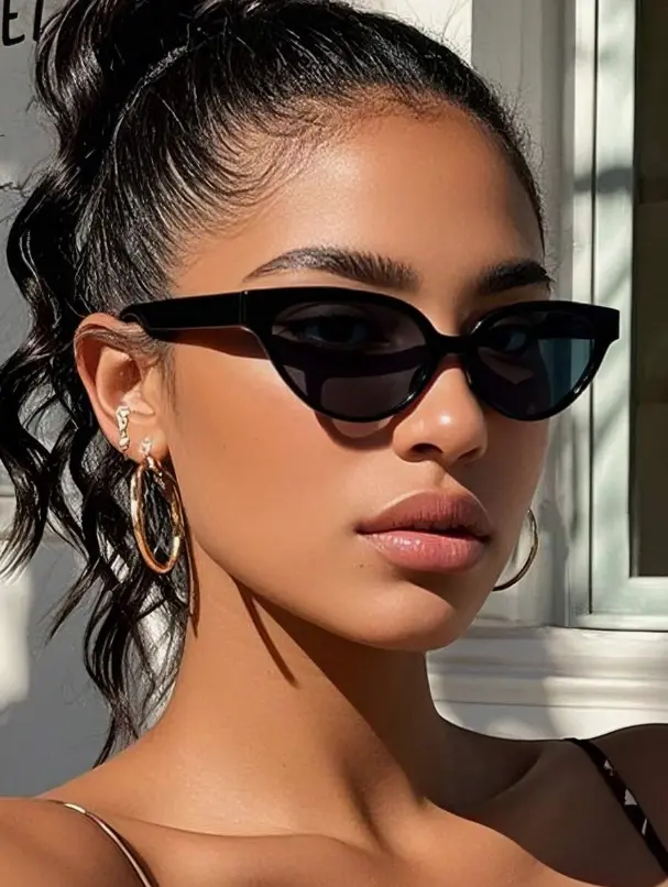 Lunettes de mode minimaliste chic à monture fine en forme d'œil de chat noir L’Art des Vêtements