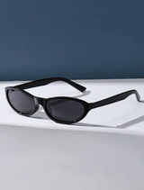 Lunettes de mode rétro forme d'œil de chat petit cadre noir Y2K L’Art des Vêtements